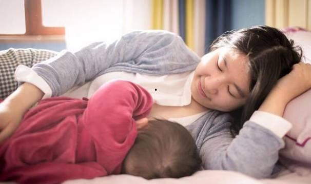 母乳 喂奶 在线观看,母乳喂养的温馨瞬间  第2张